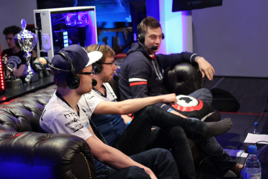 Uthermal, TLO and ToD cast some games